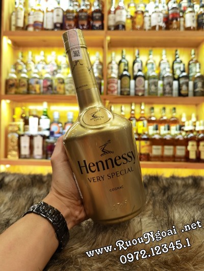 Rượu Hennessy VS Limited Tết 2024